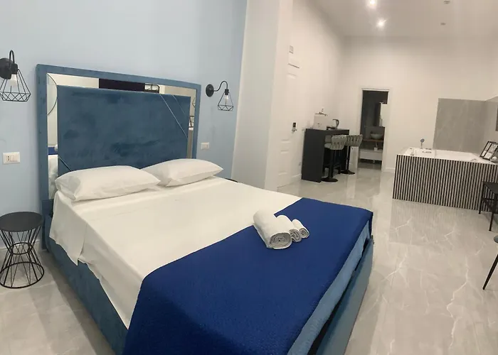 Miris Apartment Fast Comfortable Naples Airport Capodichino 25 Minutes Walk Self Check-In